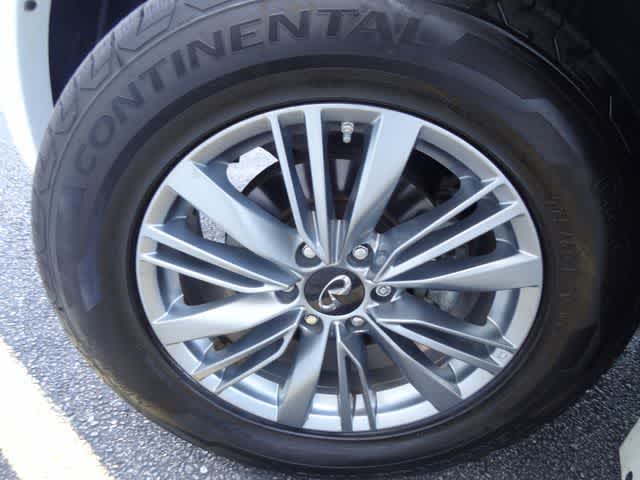 Thumbnail: 2022 INFINITI QX80 - 47