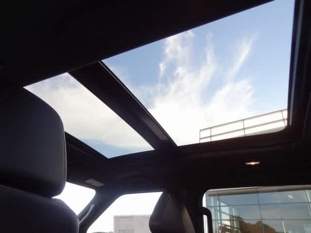 Thumbnail: 2026 INFINITI QX80 - 13