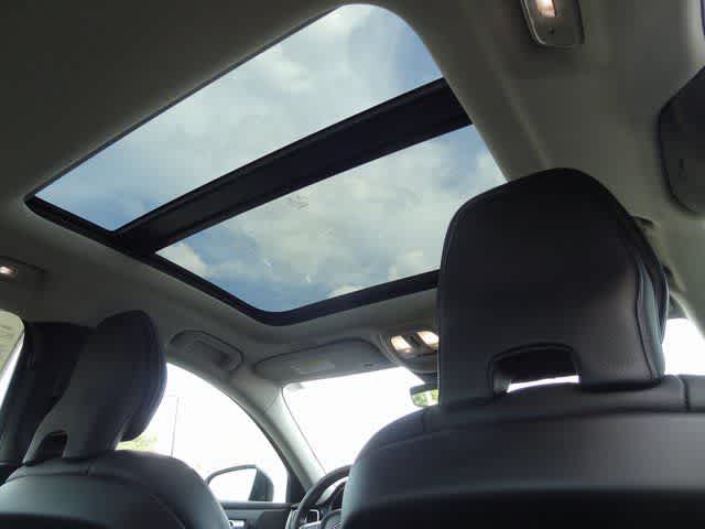 Thumbnail: 2024 Volvo S60 - 13