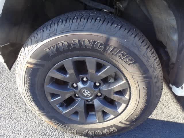 Thumbnail: 2021 Toyota Tacoma - 14