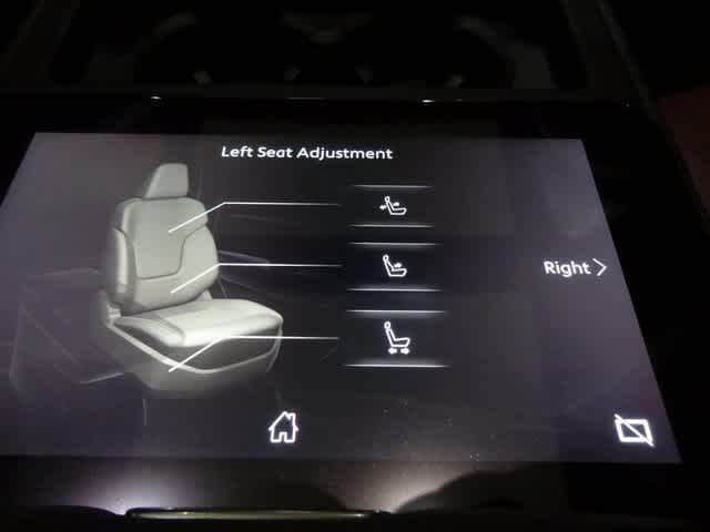 Thumbnail: 2026 INFINITI QX80 - 16