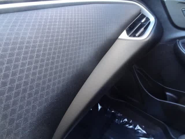 Thumbnail: 2023 Chevrolet Malibu - 31