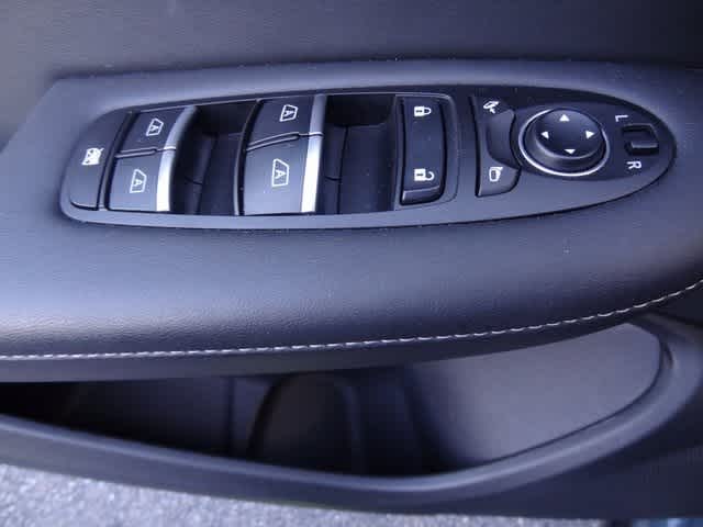 Thumbnail: 2025 INFINITI QX50 - 13