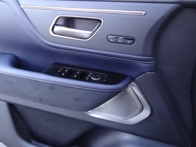 Thumbnail: 2026 INFINITI QX80 - 18