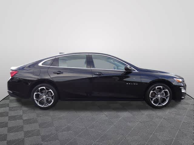 Thumbnail: 2023 Chevrolet Malibu - 4