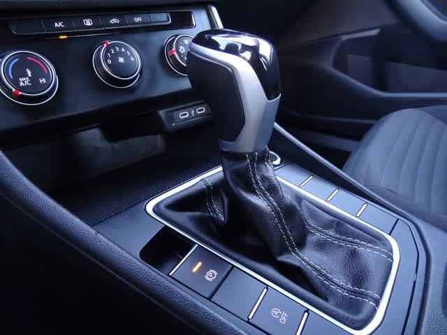 Thumbnail: 2024 Volkswagen Jetta - 28