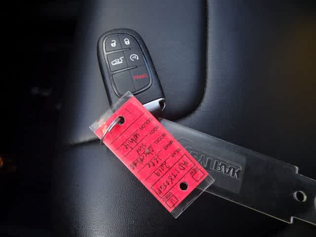 Thumbnail: 2019 Jeep Cherokee - 35