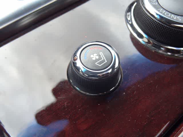 Thumbnail: 2019 INFINITI Q70 - 34