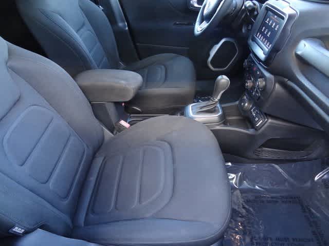 Thumbnail: 2018 Jeep Renegade - 13