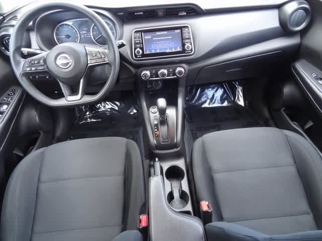 Thumbnail: 2023 Nissan Kicks - 10