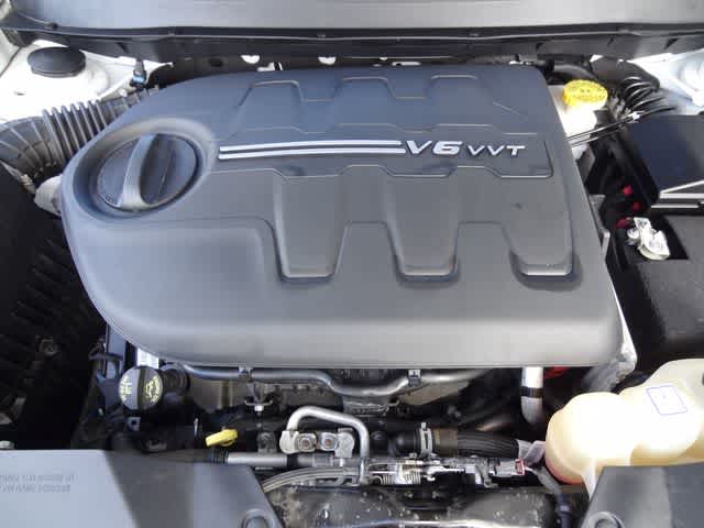 Thumbnail: 2019 Jeep Cherokee - 38