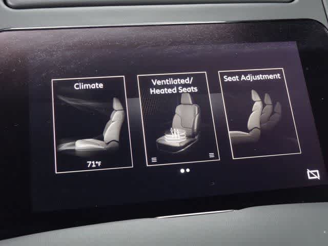 Thumbnail: 2026 INFINITI QX80 - 10