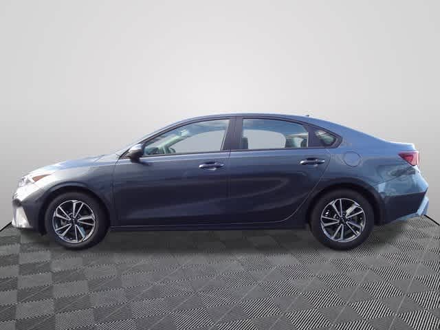 Thumbnail: 2023 Kia Forte - 2