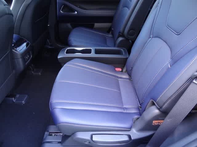 Thumbnail: 2026 INFINITI QX60 - 9