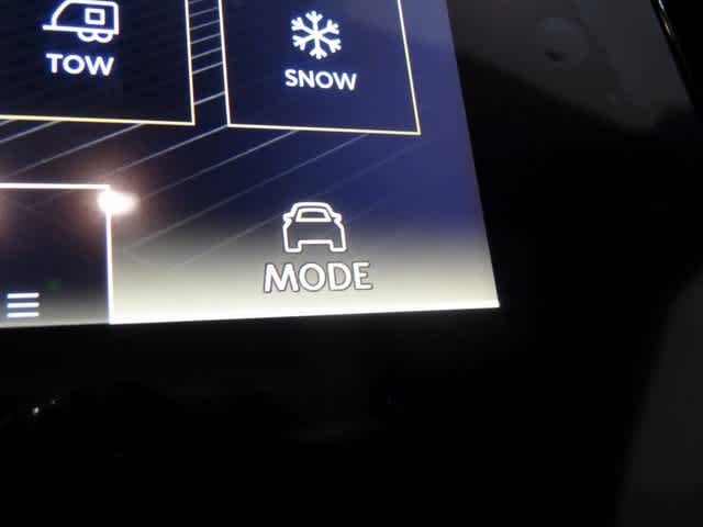 Thumbnail: 2026 INFINITI QX80 - 32