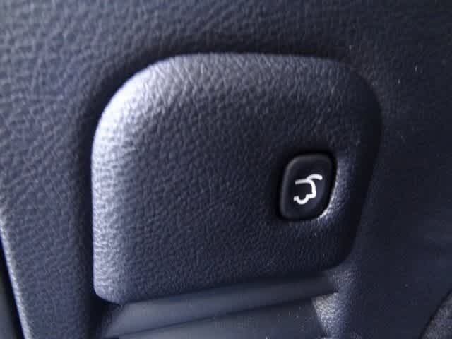 Thumbnail: 2021 Jeep Grand Cherokee - 11