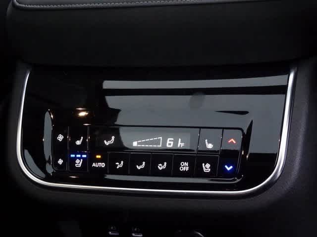 Thumbnail: 2025 INFINITI QX80 - 16