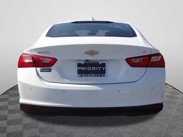 Thumbnail: 2024 Chevrolet Malibu - 3