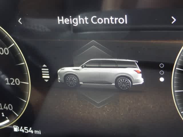 2025 INFINITI QX80 Luxe 38