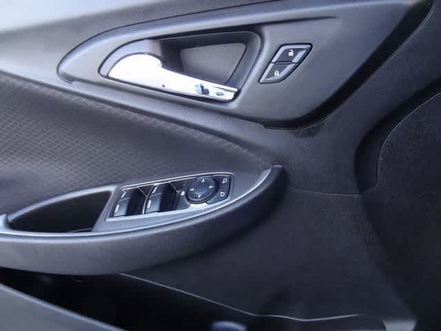 Thumbnail: 2023 Chevrolet Malibu - 15