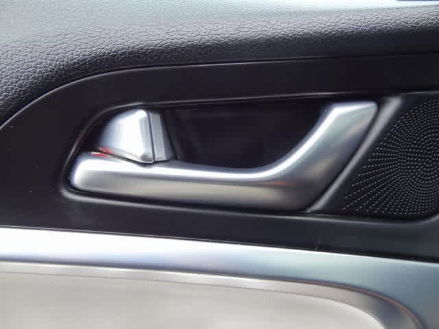 Thumbnail: 2023 Genesis G70 - 13