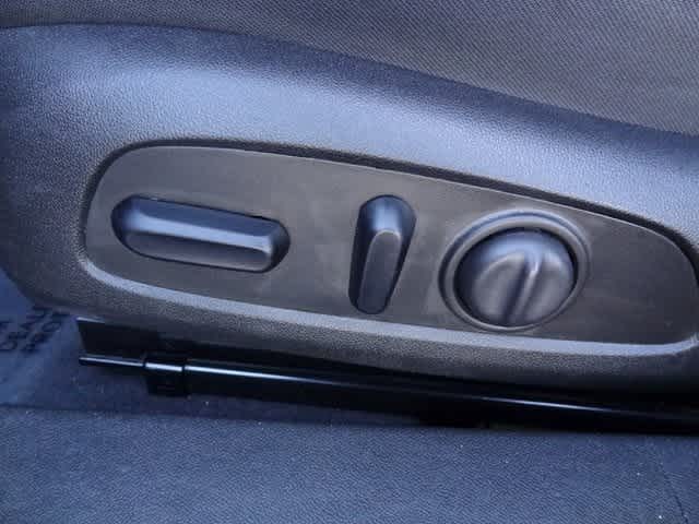 Thumbnail: 2023 Chevrolet Malibu - 7