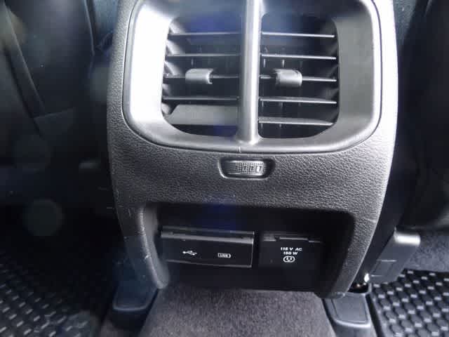 Thumbnail: 2019 Jeep Cherokee - 11