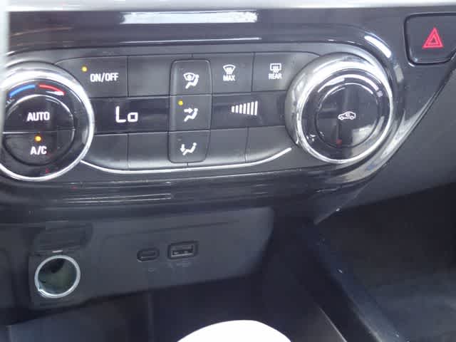 Thumbnail: 2025 Chevrolet Trax - 25