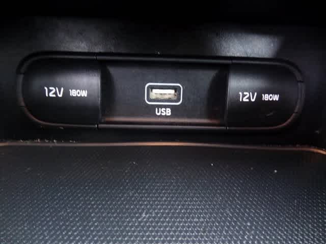 Thumbnail: 2023 Kia Forte - 25