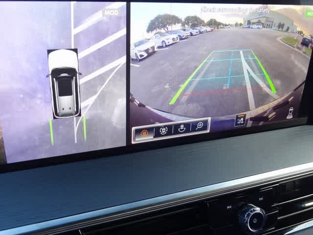 Thumbnail: 2026 INFINITI QX80 - 36