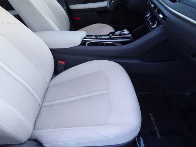 Thumbnail: 2023 Hyundai Sonata - 11