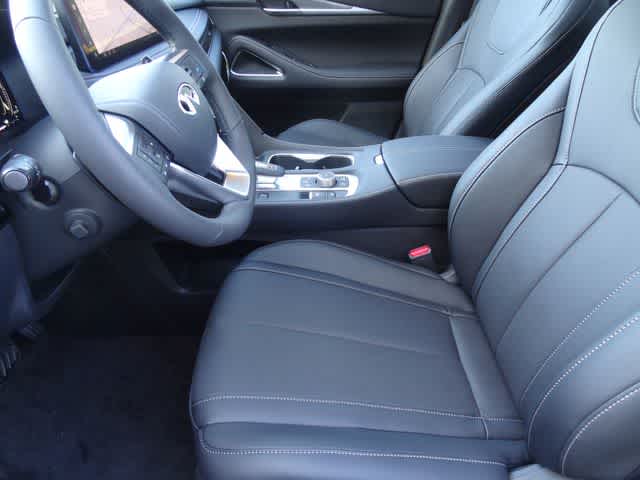 Thumbnail: 2027 INFINITI QX60 - 6