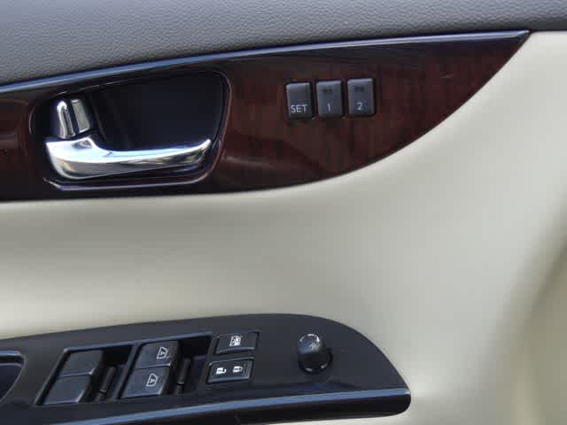 Thumbnail: 2010 INFINITI EX35 - 15