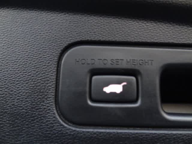 Thumbnail: 2023 Acura MDX - 14