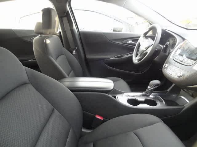 Thumbnail: 2023 Chevrolet Malibu - 7