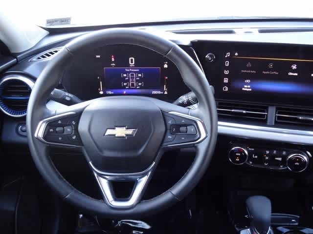 Thumbnail: 2024 Chevrolet Trax - 12
