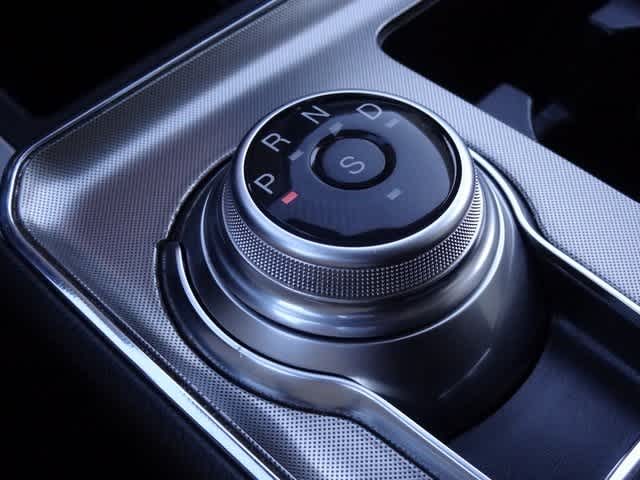 Thumbnail: 2022 Ford Edge - 32