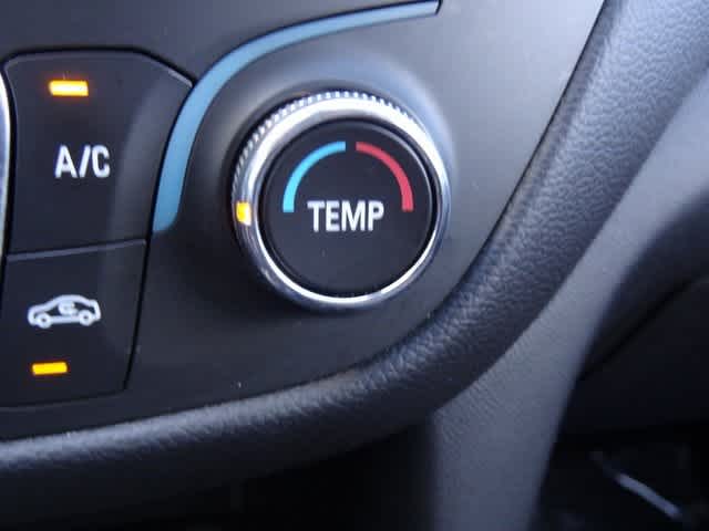 Thumbnail: 2023 Chevrolet Equinox - 31