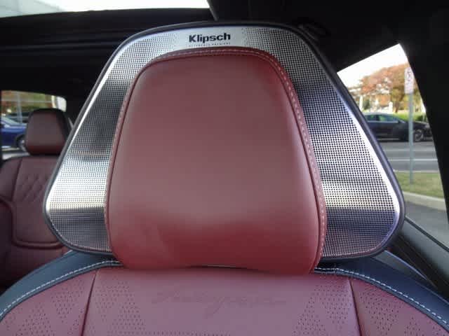 Thumbnail: 2026 INFINITI QX80 - 8