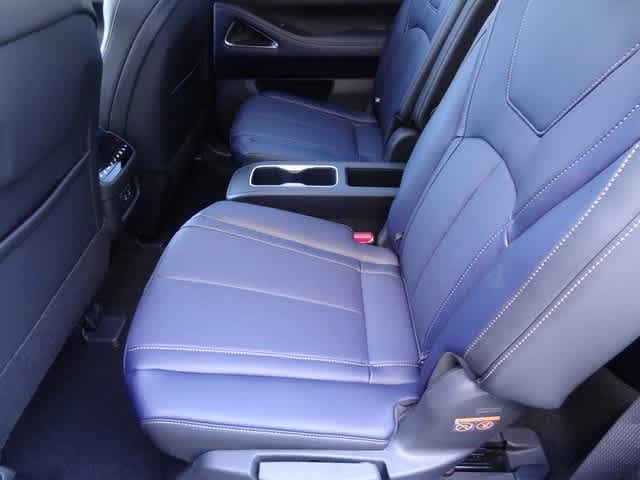 Thumbnail: 2026 INFINITI QX60 - 8