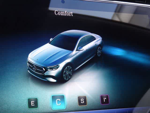 Thumbnail: 2024 Mercedes-Benz E-Class - 35
