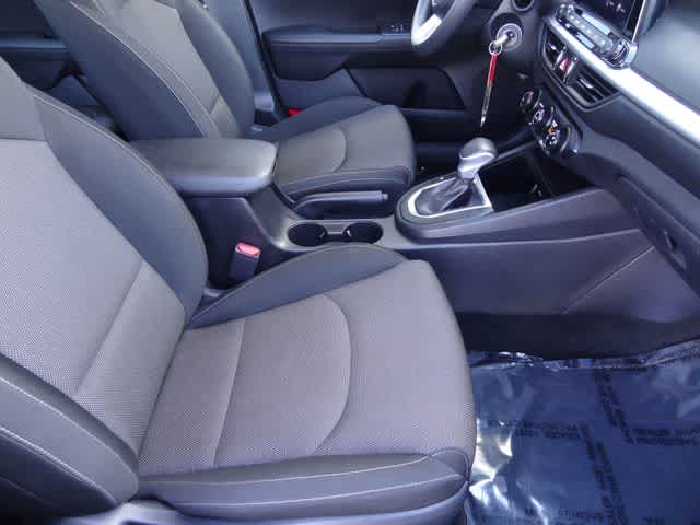Thumbnail: 2022 Kia Forte - 12
