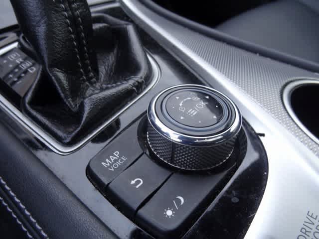 Thumbnail: 2016 INFINITI Q50 - 17