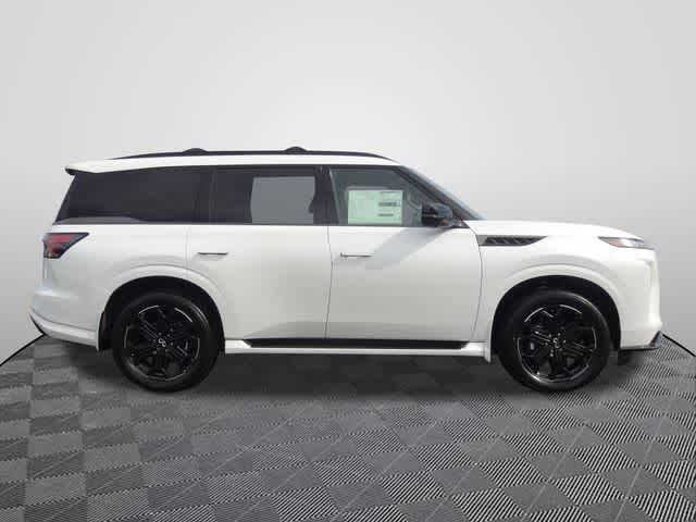 Thumbnail: 2026 INFINITI QX80 - 4