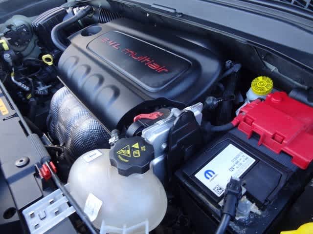 Thumbnail: 2018 Jeep Renegade - 34