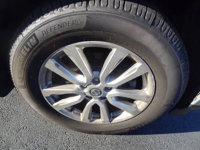 Thumbnail: 2013 Nissan Pathfinder - 13