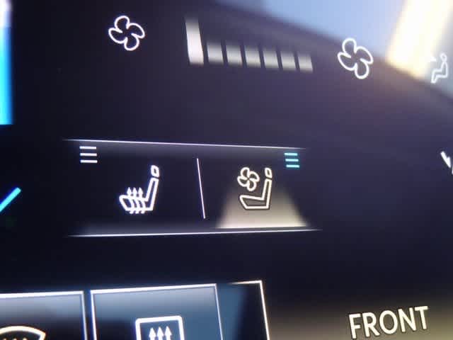 Thumbnail: 2026 INFINITI QX80 - 32