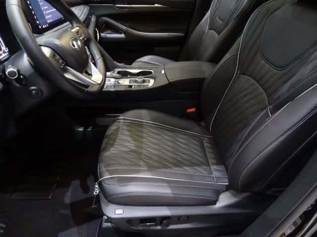Thumbnail: 2026 INFINITI QX60 - 6