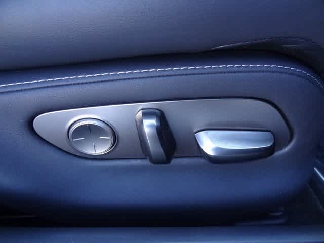 Thumbnail: 2022 Lexus LS - 23