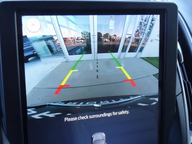 Thumbnail: 2022 Ford Edge - 27